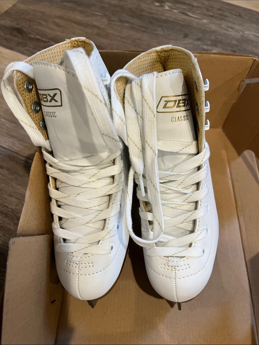DBX Figure Skates